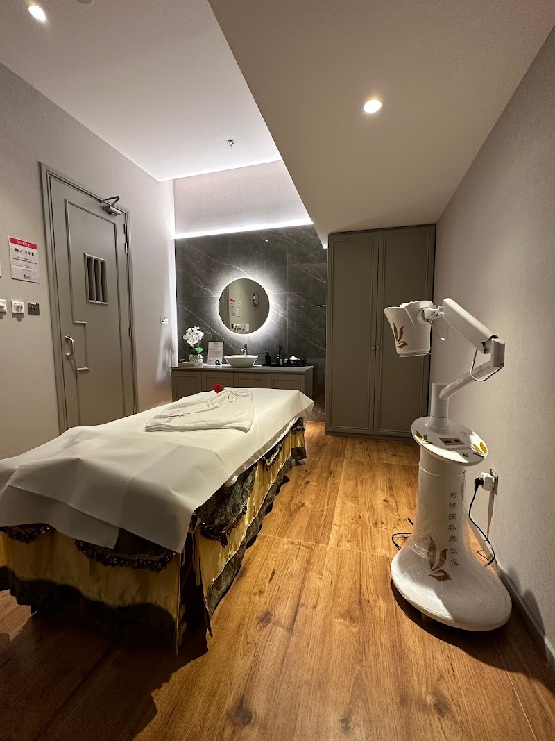 Yinyang Connection Platinum Spa Dubai Mall - Spas in Dubai in Chinatown, Dubai Mall - opposite The Food Court - Downtown Dubai - Dubai, Dubai
